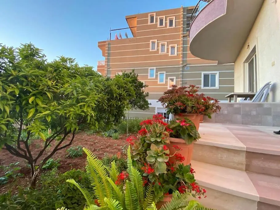 Guesthouse Xhimi Ksamil Pensión